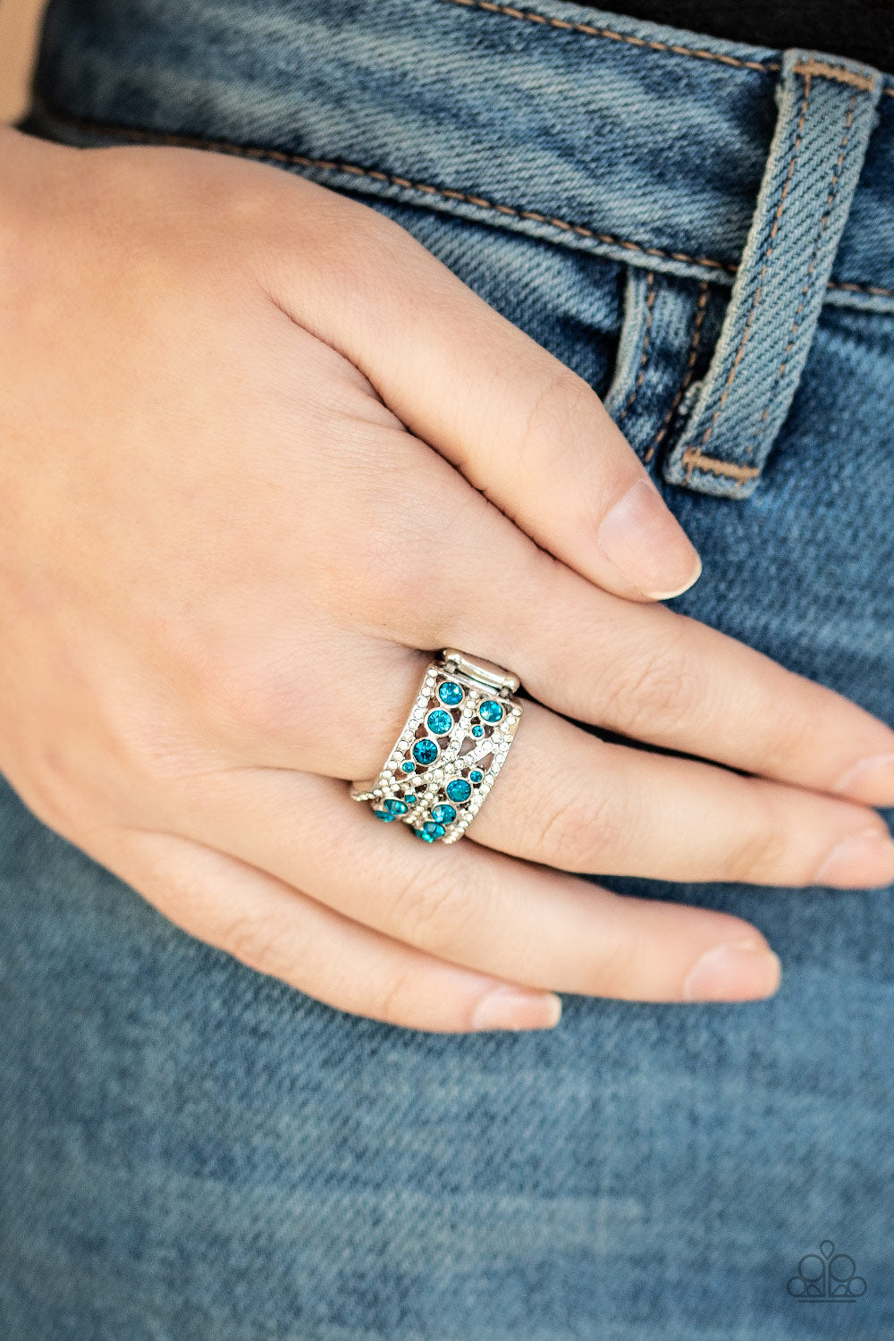 Elegant Effervescence-Blue