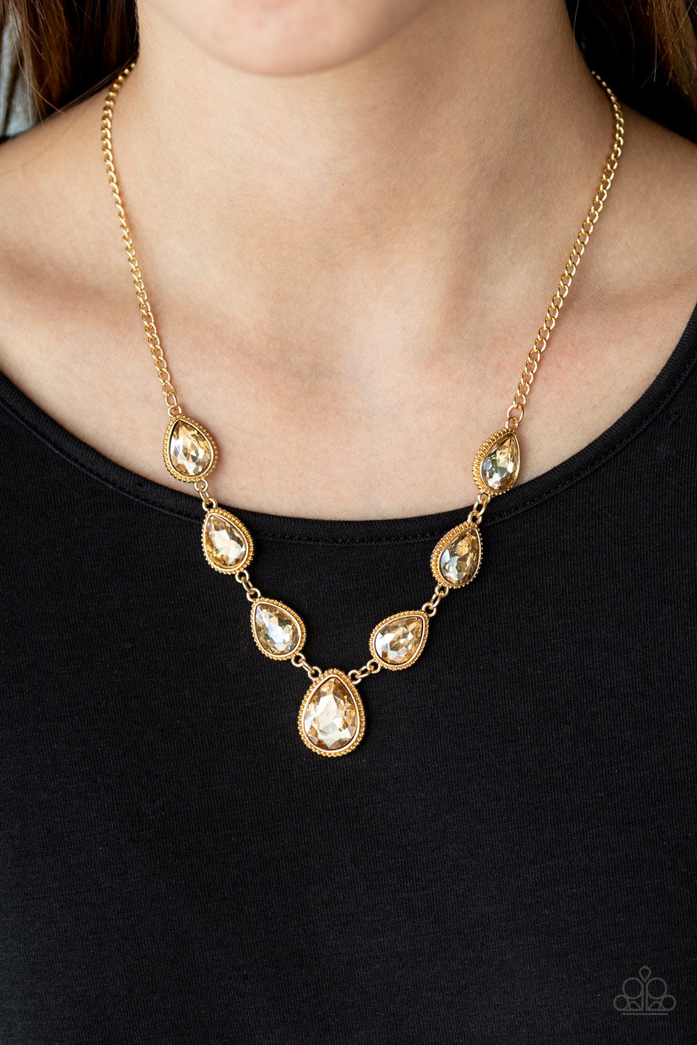 Socialite Social-Gold