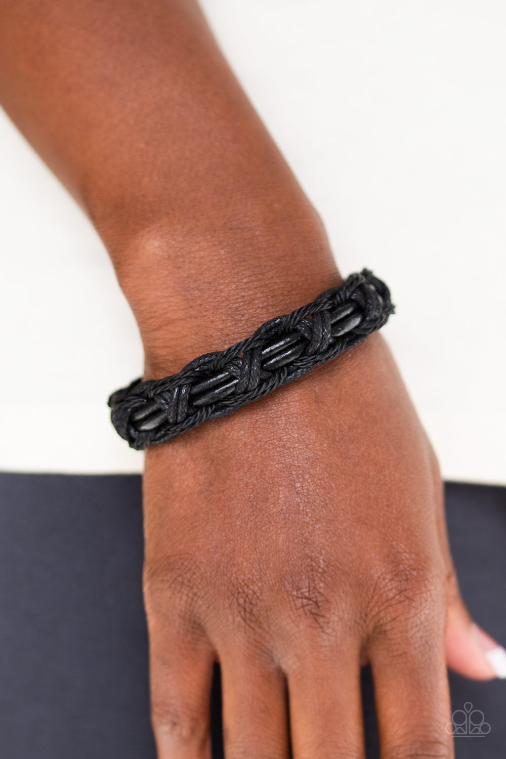 Don’t WEAVE Me Hanging-Black