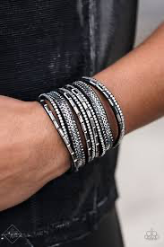 A-Wait-and-SEQUIN Attitude - Black