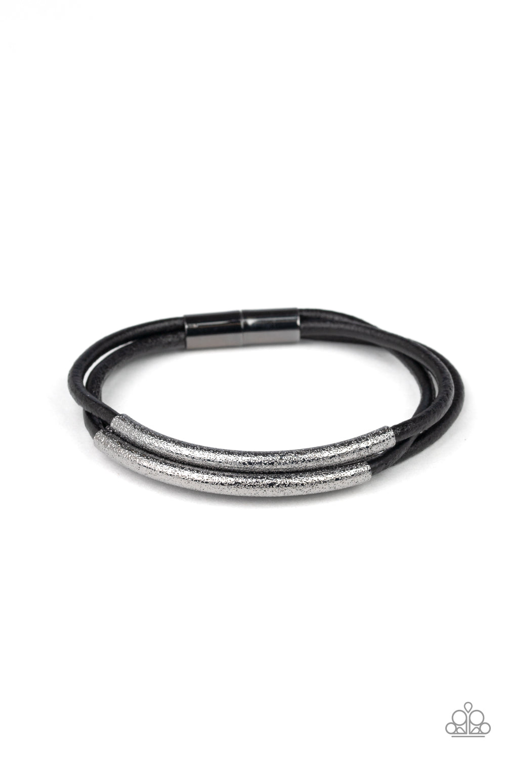 Magnetic Maverick- Black