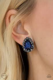 Quintessentially Queen - Blue